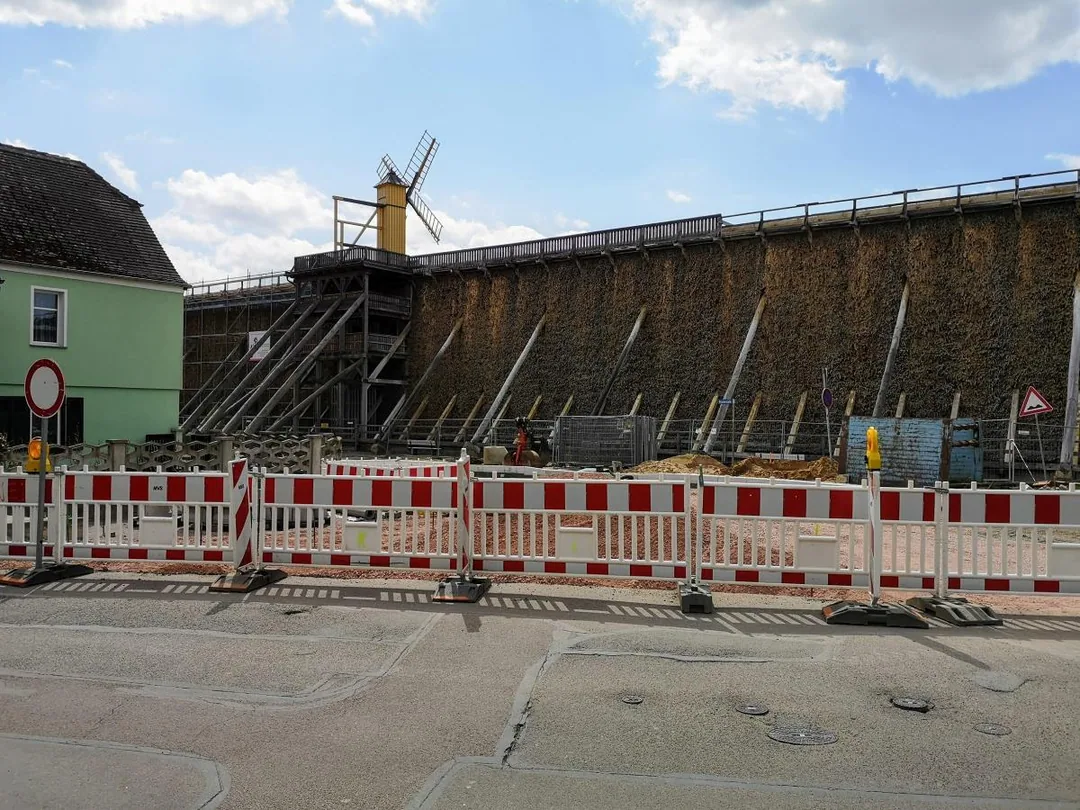 Bad Dürrenberg - Baustelle an der Ecke Hauptstraße und Promenade