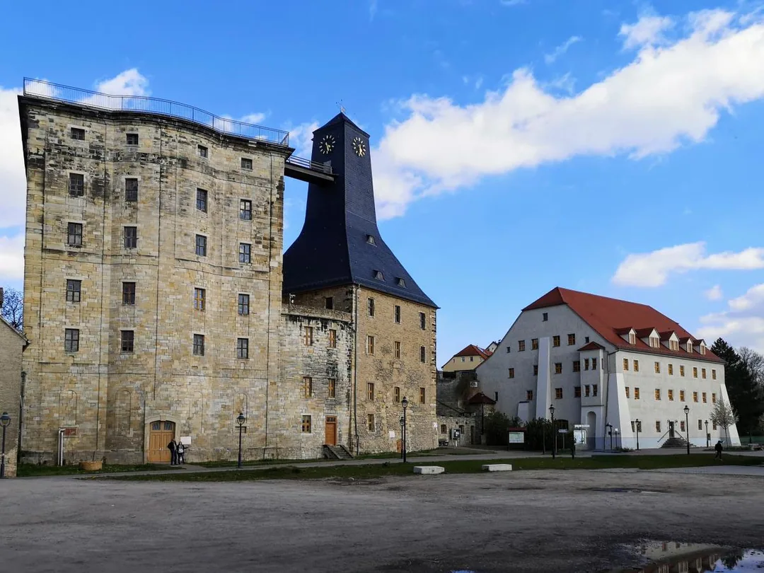 Bad Dürrenberg - Borlachturm und Standesamt