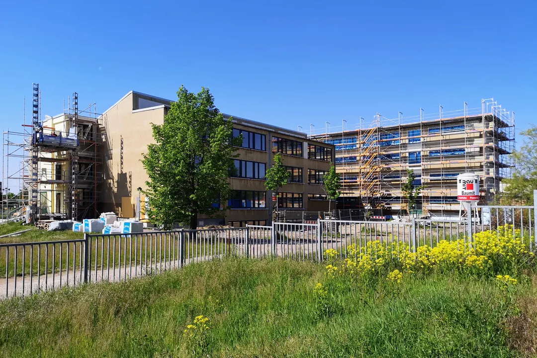 Grundschule Hanoier Straße im Umbau - Mai 2020, Baustelle Eingang