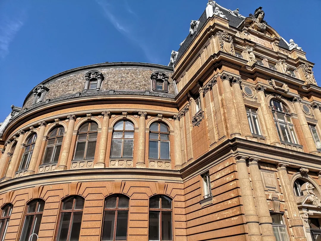 Karlovy Vary Sehenswürdigkeiten - Kaiserbad, Rückseite des Gebäudes