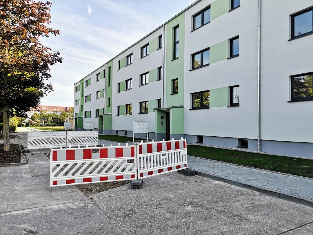 Köthen: Karl-Windschild-Weg, Straßenseite