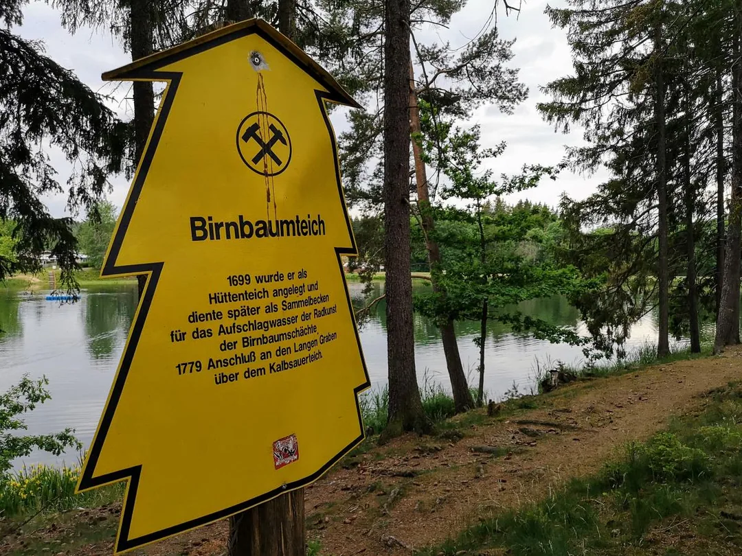 Info-Schild: Birnbaumteich 1699 angelegt