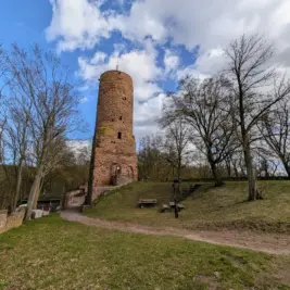 Bergfried Burgruine Bornstedt
