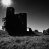 Nordseite im Gegenlicht - Burgruine Arnstein in Harkerode