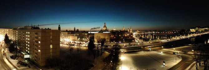 Dresden - Abendliches Panorama Am Terrassenufer