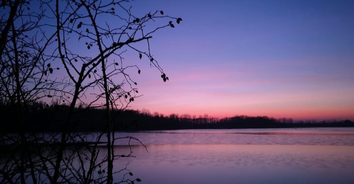 Smartphone-Foto zur blauen Stunde ohne Stativ