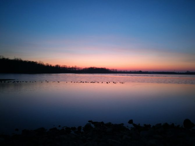 Sonnenuntergang am Edderitzer See im Januar