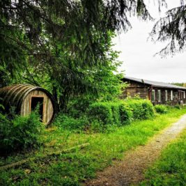 Ferienlager Neudorf - Fass und Mädchenbaracke