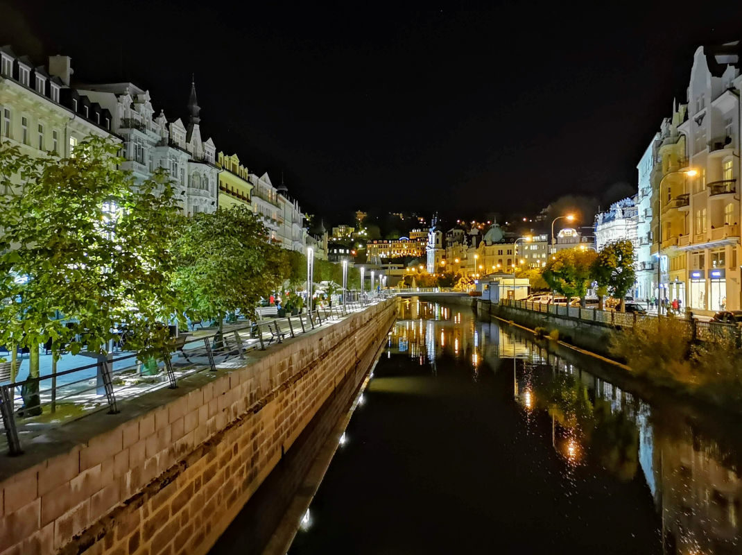 Karlsbad: Stara Louka und Tepla bei Nacht