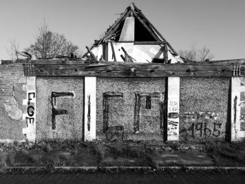 Köthen, Ruine der Kaserne am Fliegerhorst