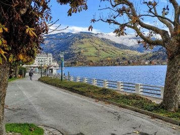 Zell am See, Blick über den See bis zum Grandhotel